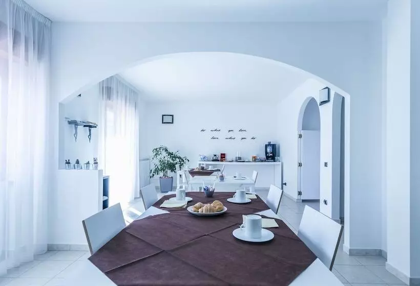 Aamiaismajoitus (B&B) La Postale