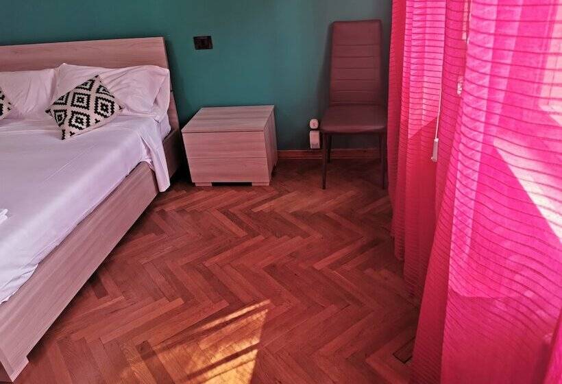 تختخواب و صبحانه Venice Port House