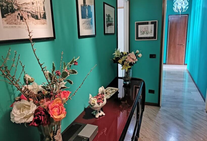 تختخواب و صبحانه Venice Port House