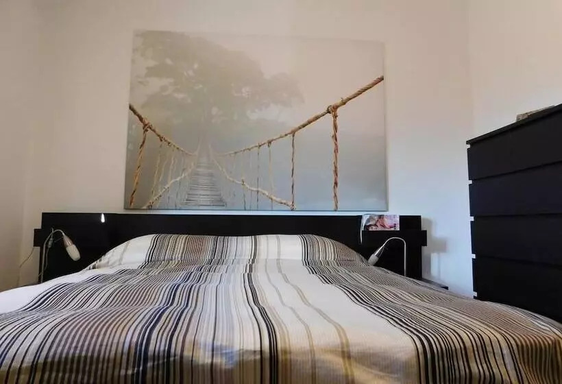 Hostelli Cinisi Rooms