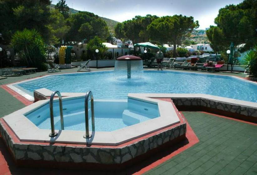 Отель Villaggio Turistico Valle Scinni