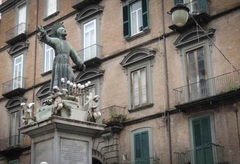 تختخواب و صبحانه Bien Bì