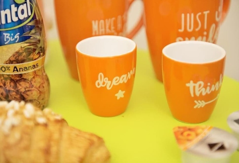 تختخواب و صبحانه Bien Bì