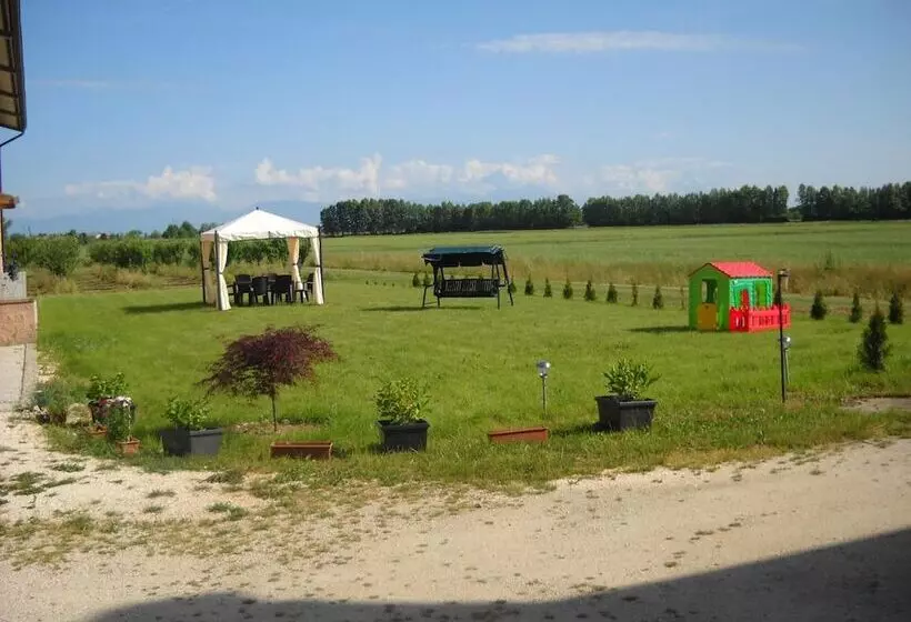 Maaseutuhotelli Agriturismo Campi Di Grano