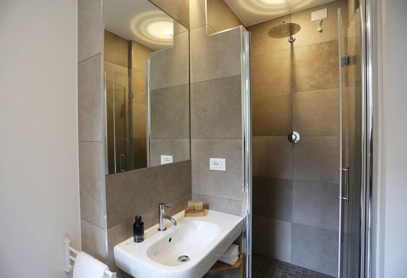 پانسیون Re Ruggero Rooms