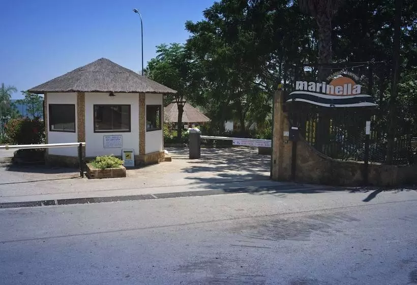 Lomakeskus Villaggio Marinella Direttamente Sul Mare