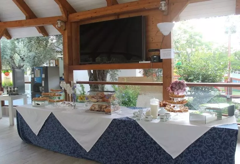 Lomakeskus Villaggio Marinella Direttamente Sul Mare