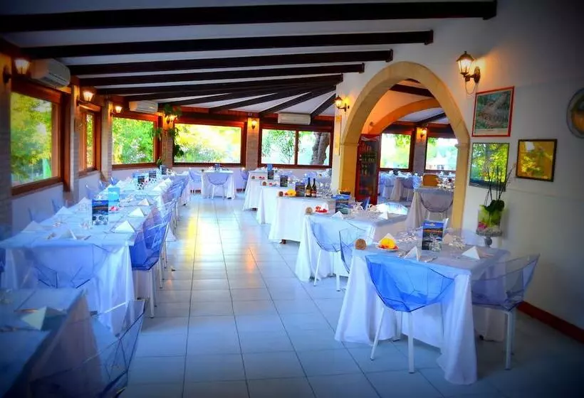 Lomakeskus Villaggio Marinella Direttamente Sul Mare