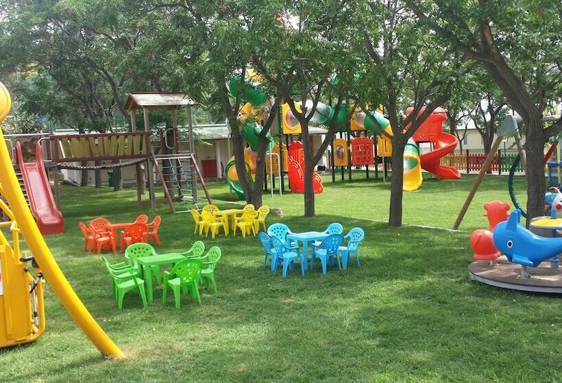 استراحتگاه Villaggio Marinella Direttamente Sul Mare