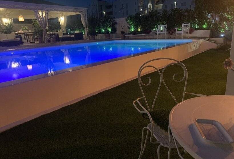 مبيت وإفطار White House Luxury Hospitality