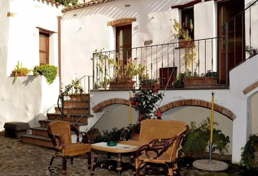 Hotelli Antico Borgo