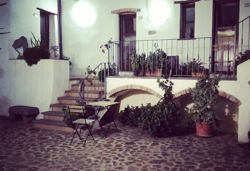 בית מלון כפרי Antico Borgo