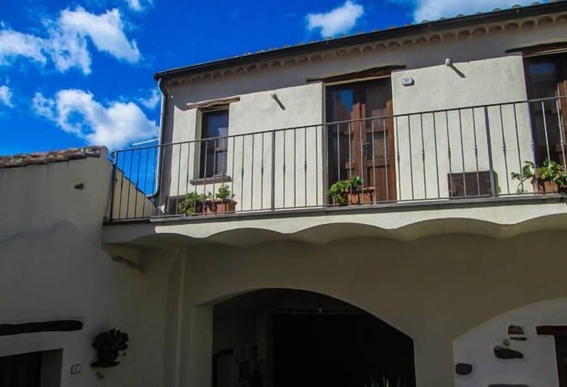 בית מלון כפרי Antico Borgo