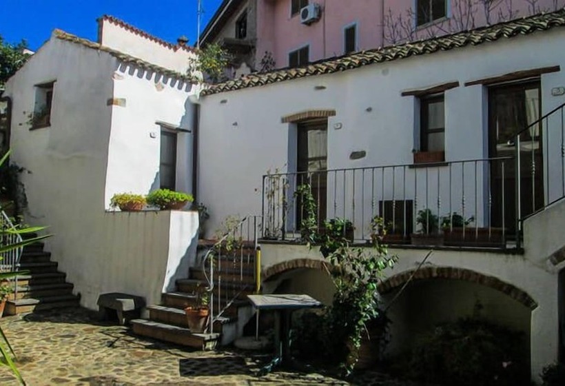 בית מלון כפרי Antico Borgo