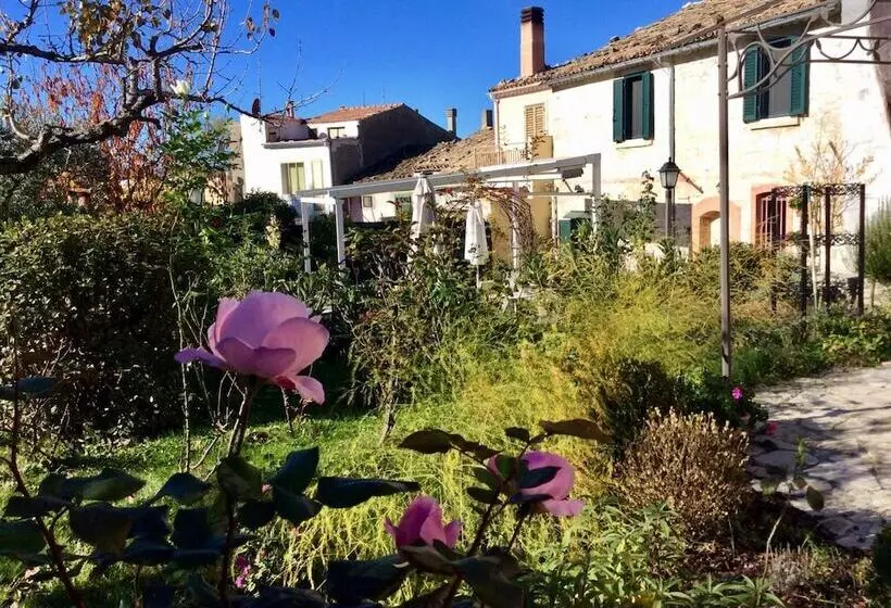 Majatalo Art & Breakfast