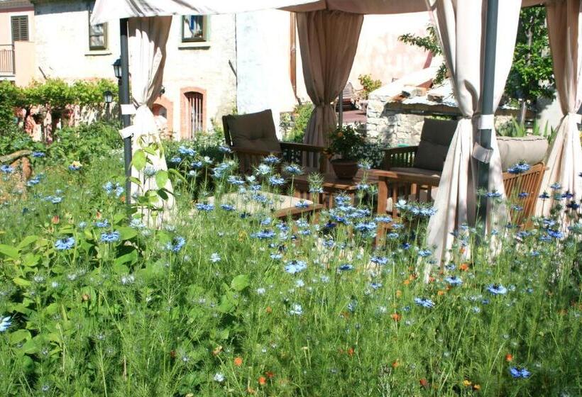 Пансион Art & Breakfast