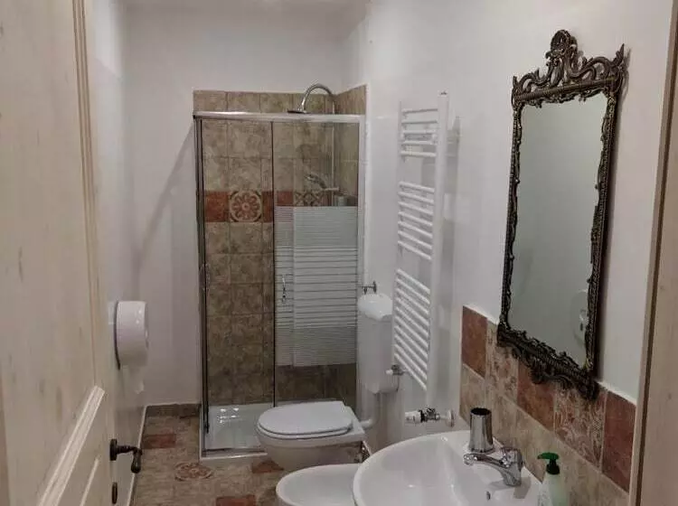 Aamiaismajoitus (B&B) Cascina Dovese