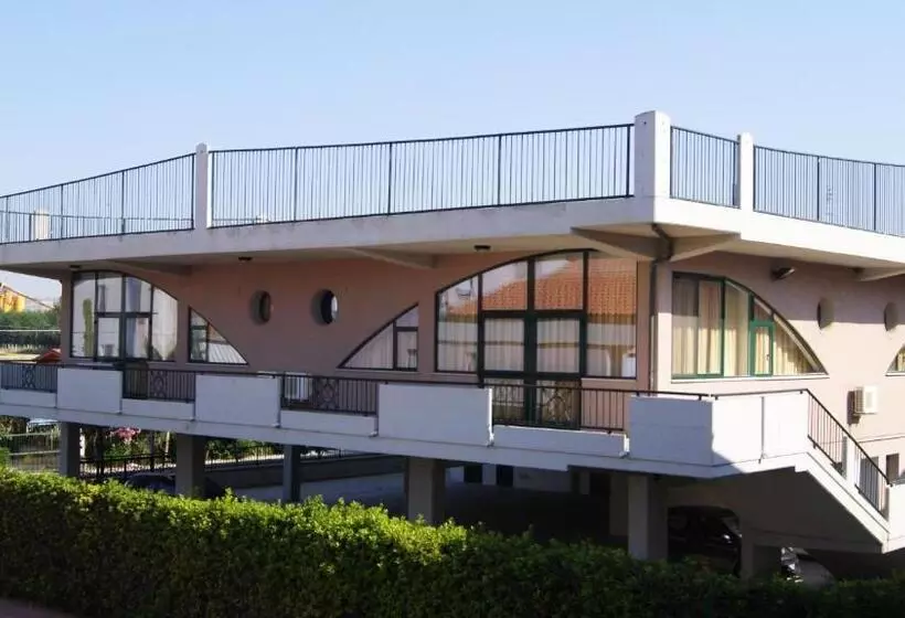 Polena Residence