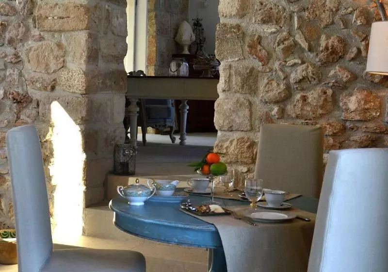 Scilla Maris Charming Suitesrestaurant