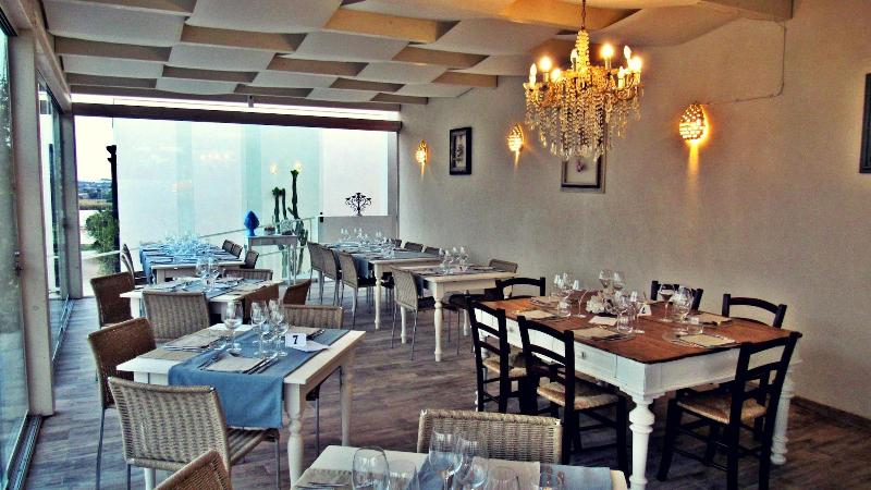 Scilla Maris Charming Suitesrestaurant