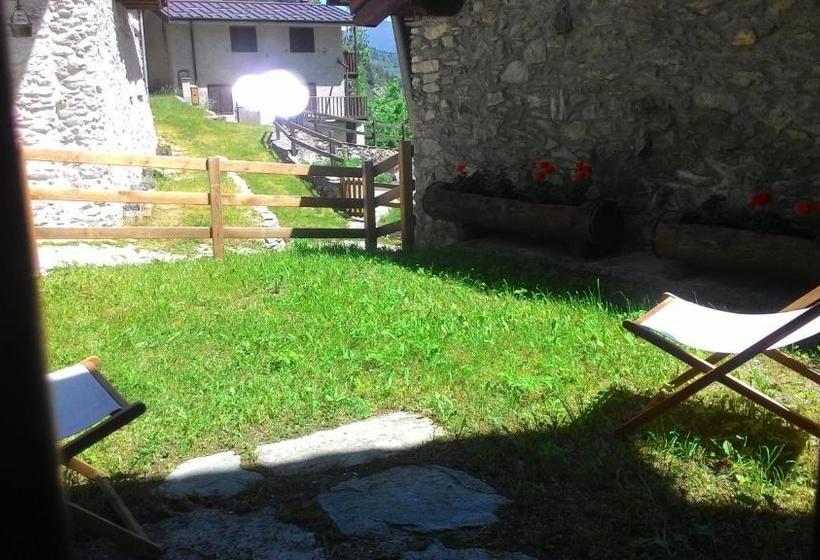 בית מלון כפרי Locanda Degli Elfi E Ristorante Mascha Parpaja