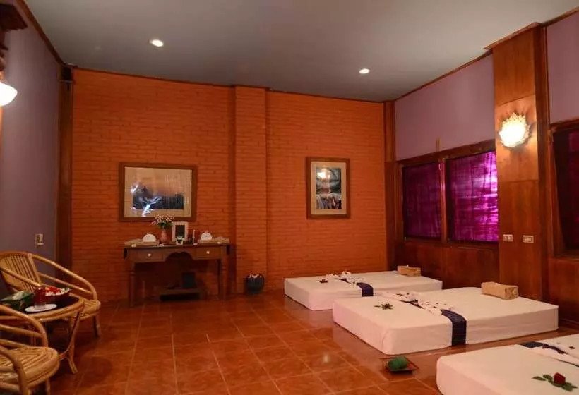 Kma Bagan Hotel River View