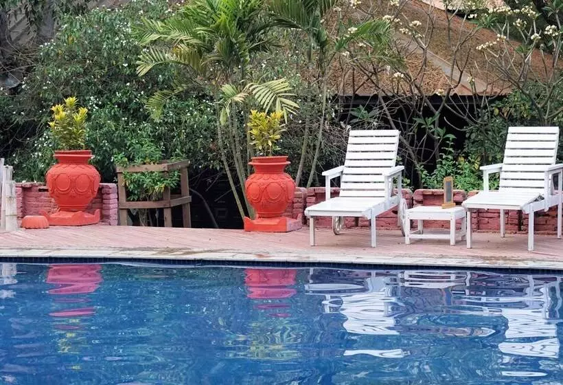 Kma Bagan Hotel River View