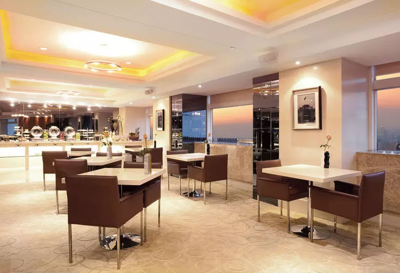 Crowne Plaza Nanjing Hotel & Suites