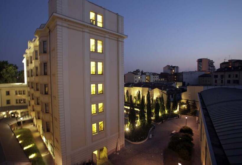 酒店 Grand Visconti Palace