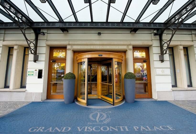 酒店 Grand Visconti Palace