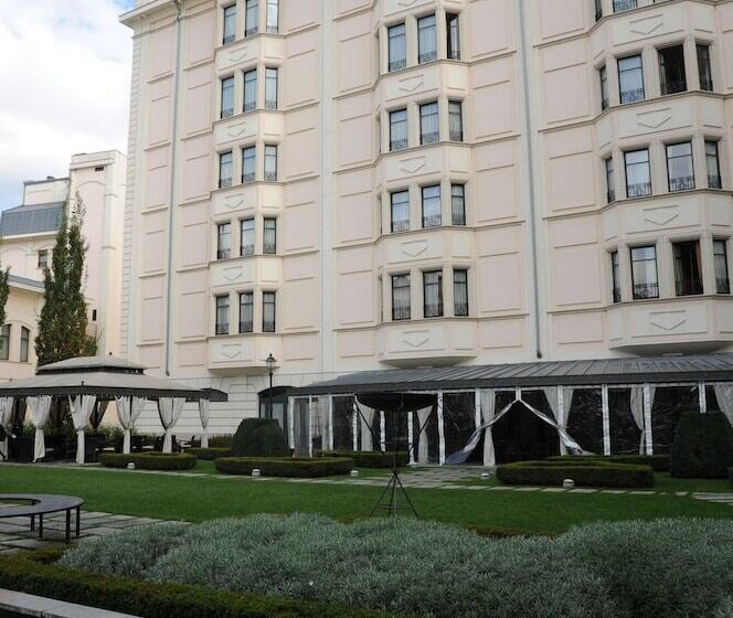 酒店 Grand Visconti Palace