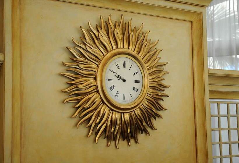 酒店 Grand Visconti Palace