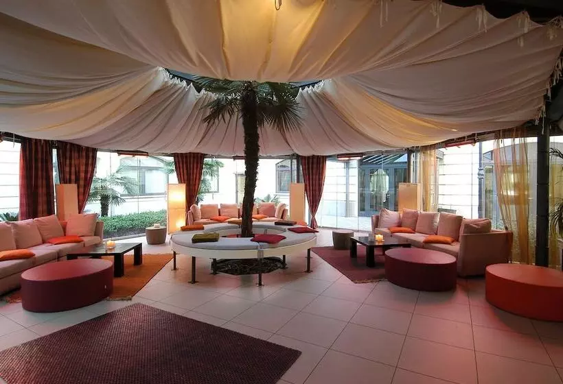 酒店 Grand Visconti Palace