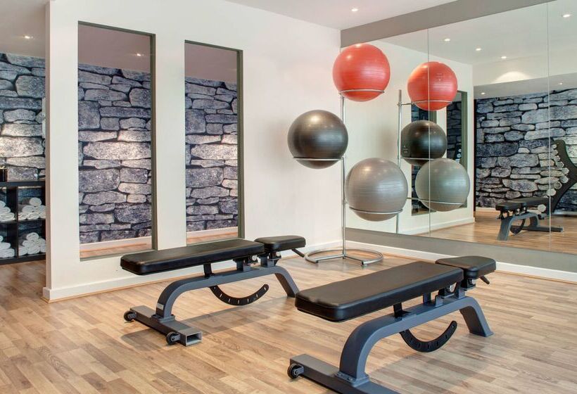 فندق Park Plaza Leeds