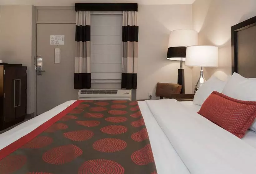 호텔 Ramada By Wyndham Boston