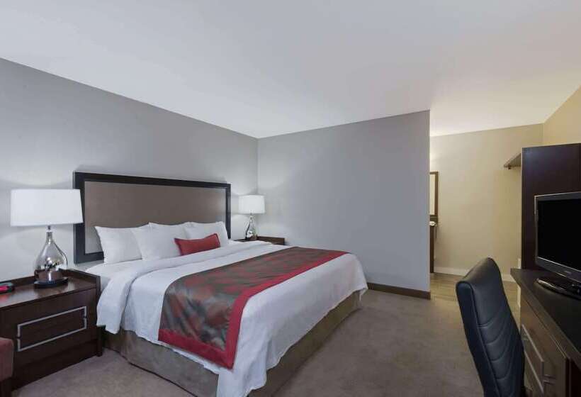 فندق Ramada By Wyndham Boston