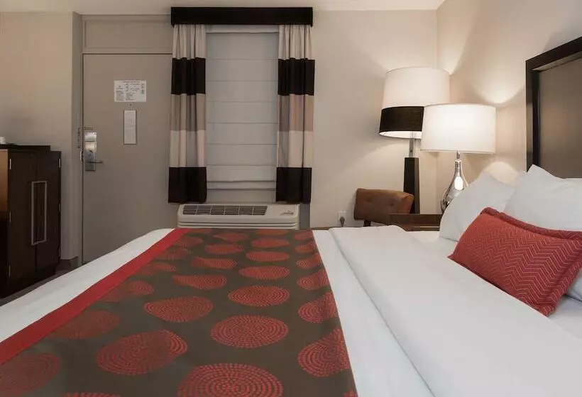 호텔 Ramada By Wyndham Boston