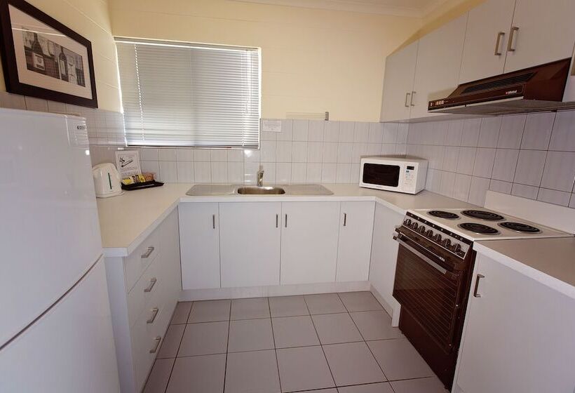 فندق White Lace Motor Inn