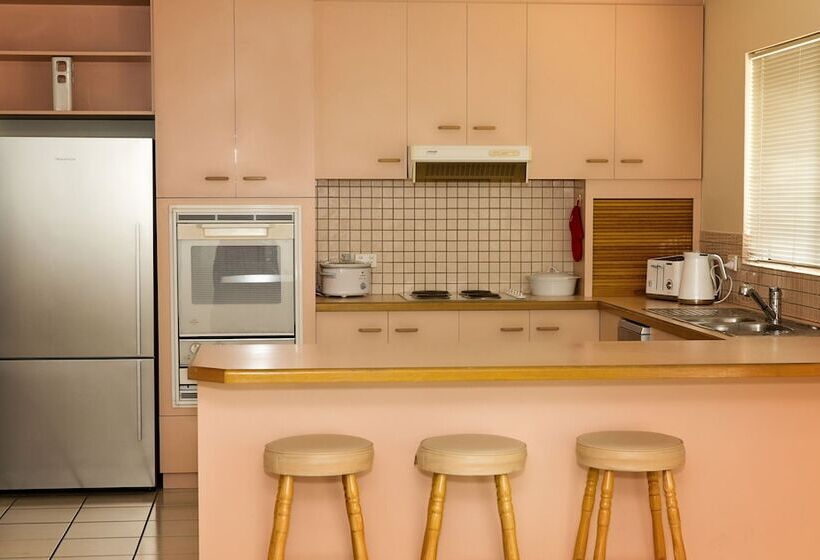 فندق White Lace Motor Inn