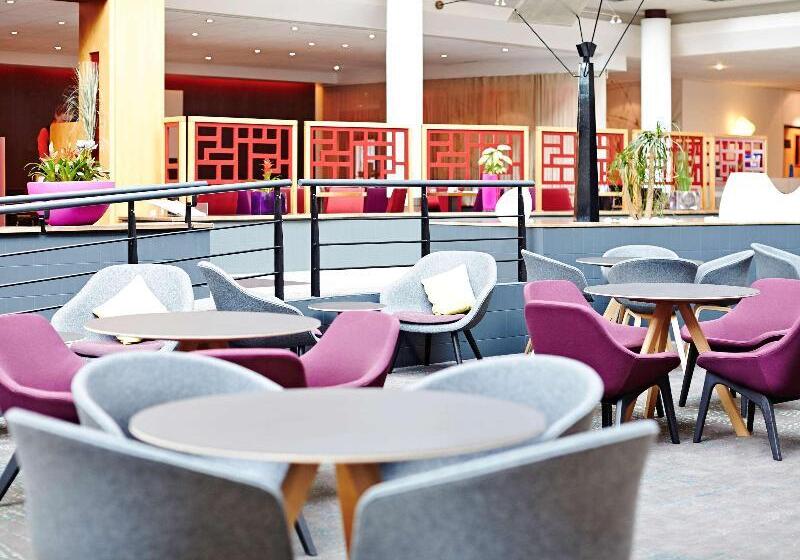 Novotel London Heathrow Airport M4 Jct. 4