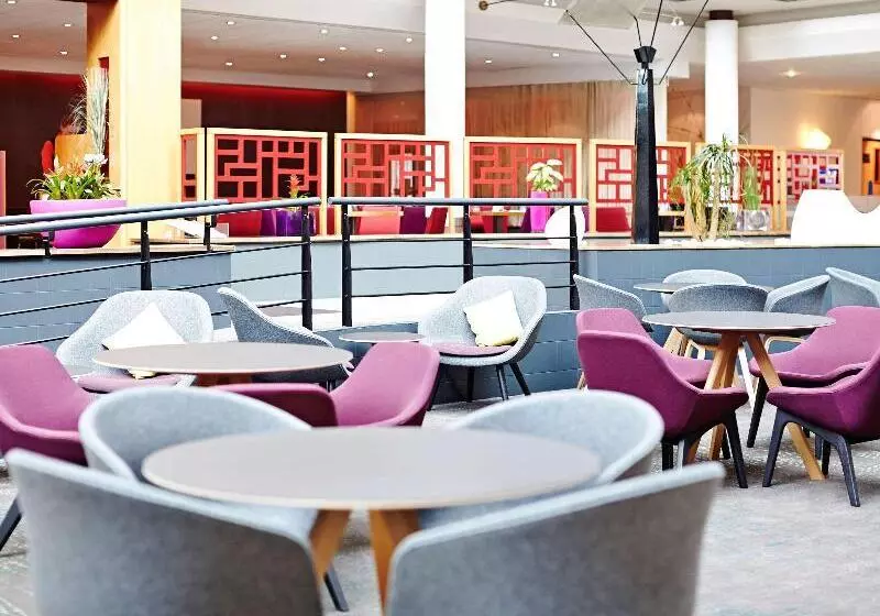 Novotel London Heathrow Airport M4 Jct. 4