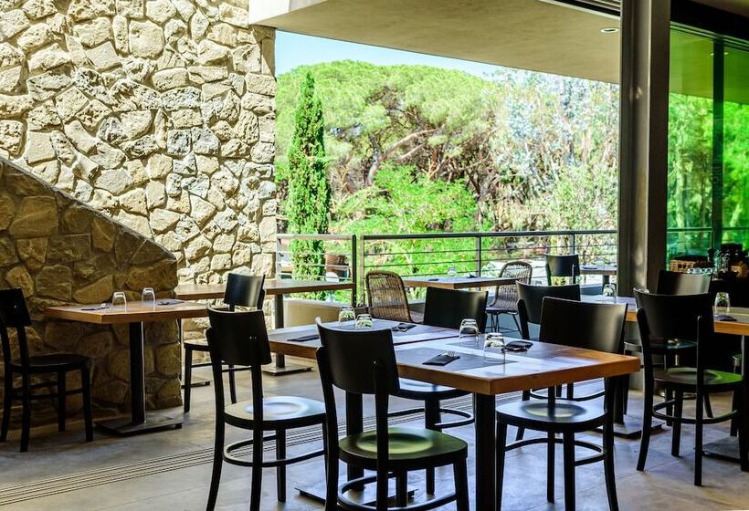 בית מלון כפרי Camping Village Santapomata