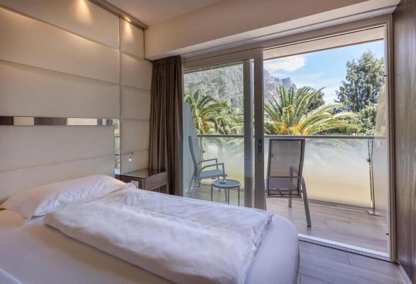 בית מלון כפרי Ideal