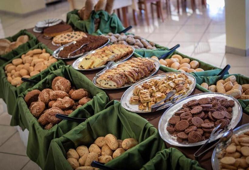 בית מלון כפרי Ideal