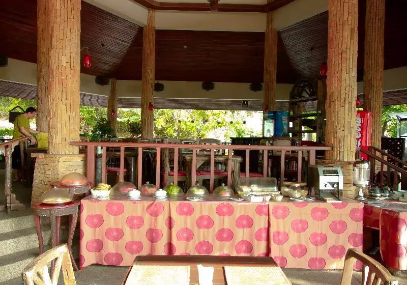 Baan Hin Sai Resort & Spa