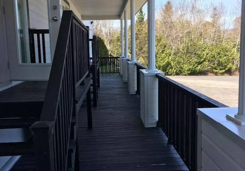 هتل Au Petit Berger