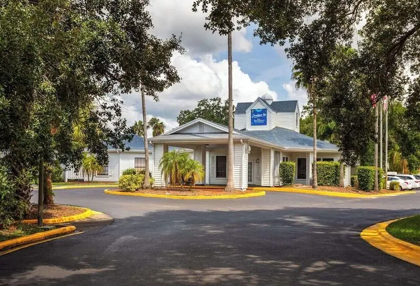 هتل Baymont by Wyndham Orlando Lake Buena Vista South