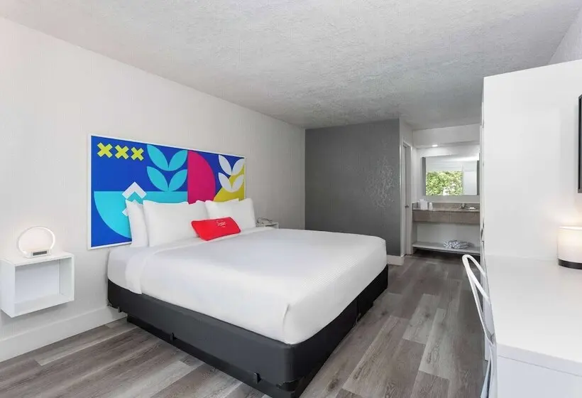 هتل Baymont by Wyndham Orlando Lake Buena Vista South