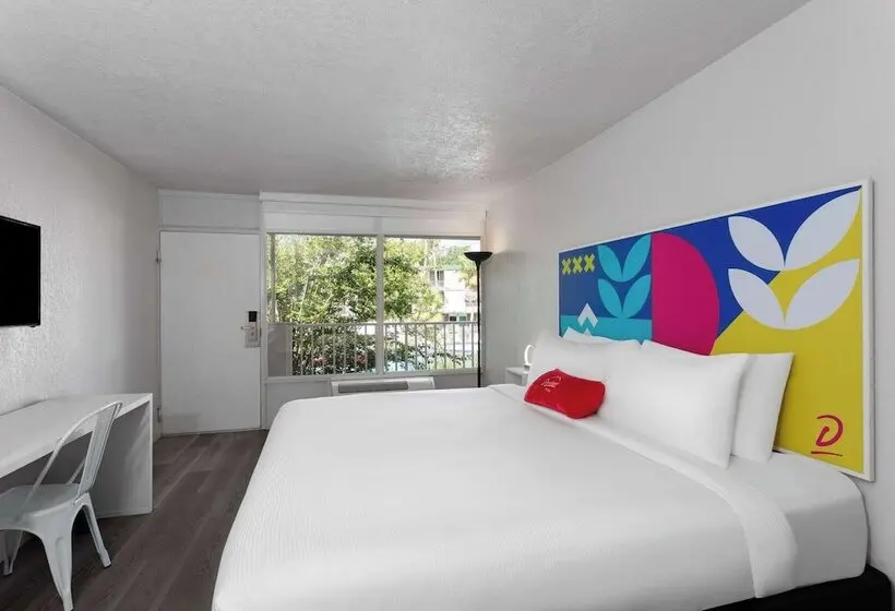 هتل Baymont by Wyndham Orlando Lake Buena Vista South