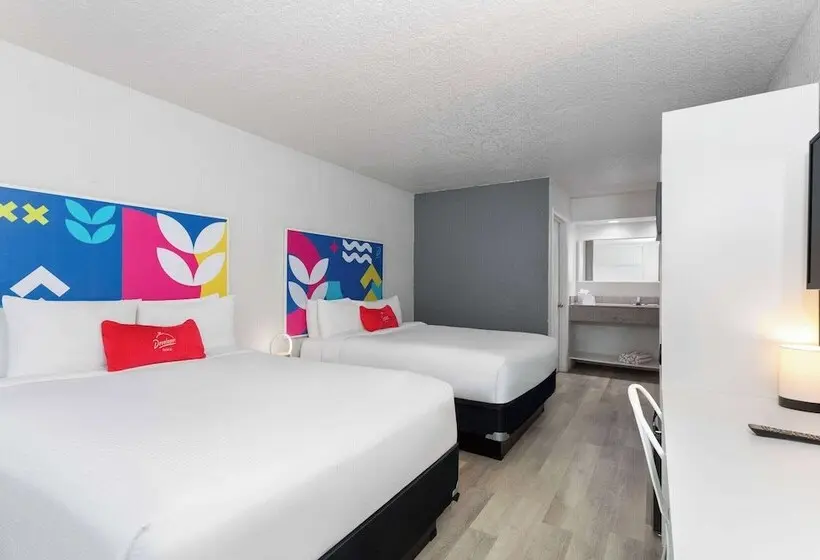 هتل Baymont by Wyndham Orlando Lake Buena Vista South